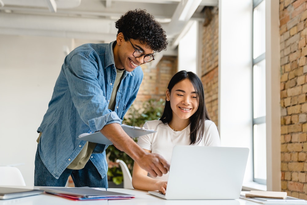 Travailler à l'étranger pour un employeur français : défis et opportunités